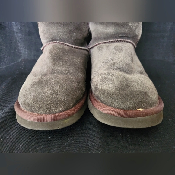 UGG Australia Classic Tall Brown Sheep Skin Wool Lined Boots 5815 Women’s 7 EUC - Picture 6 of 12